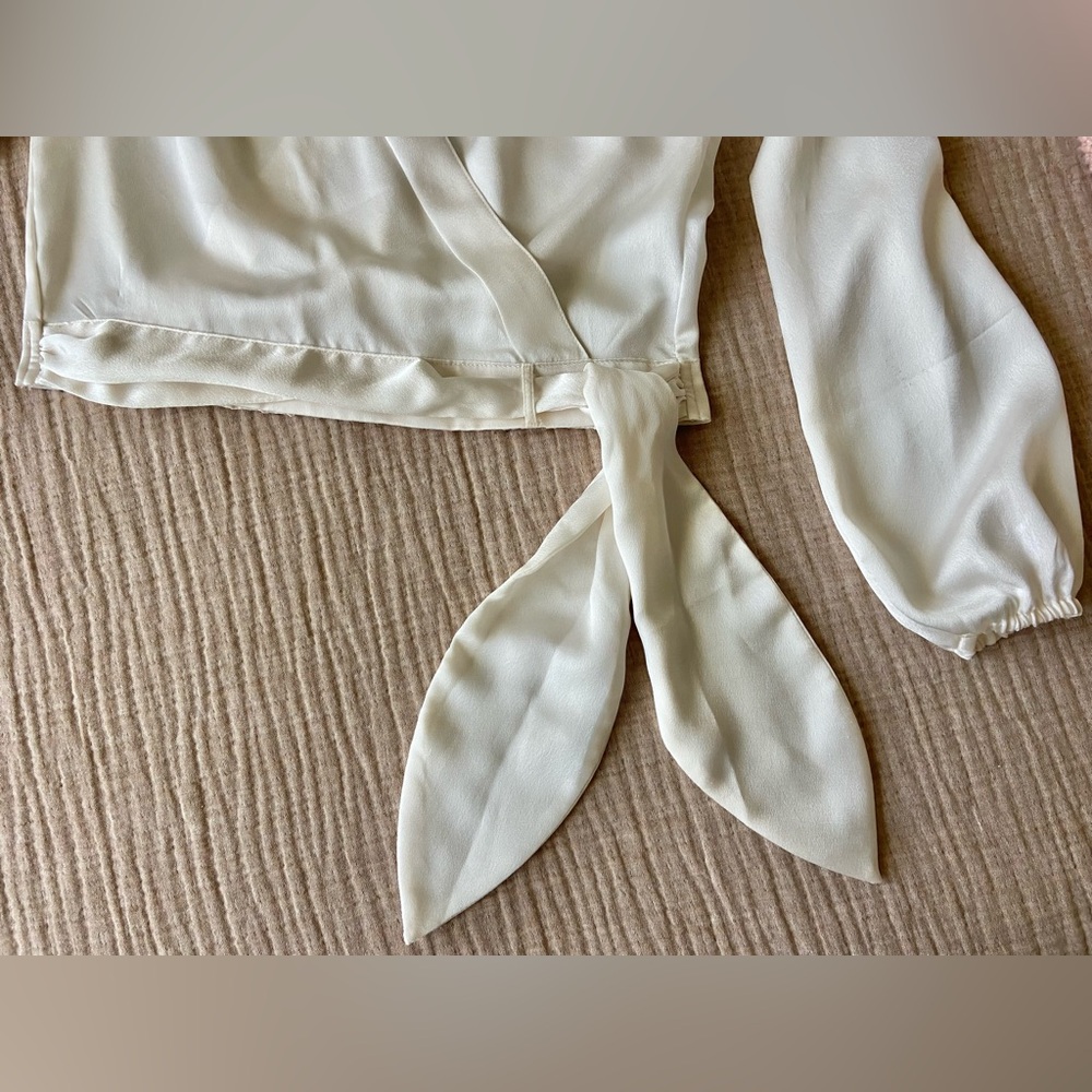 Abercrombie & Fitch Cream Satin Blouse - Picture 4 of 9
